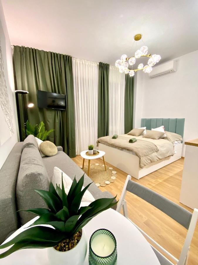 Brand New Design Studio Emerald - Old Town A/C Μπρατισλάβα Εξωτερικό φωτογραφία