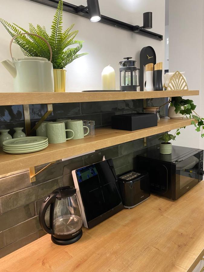 Brand New Design Studio Emerald - Old Town A/C Μπρατισλάβα Εξωτερικό φωτογραφία
