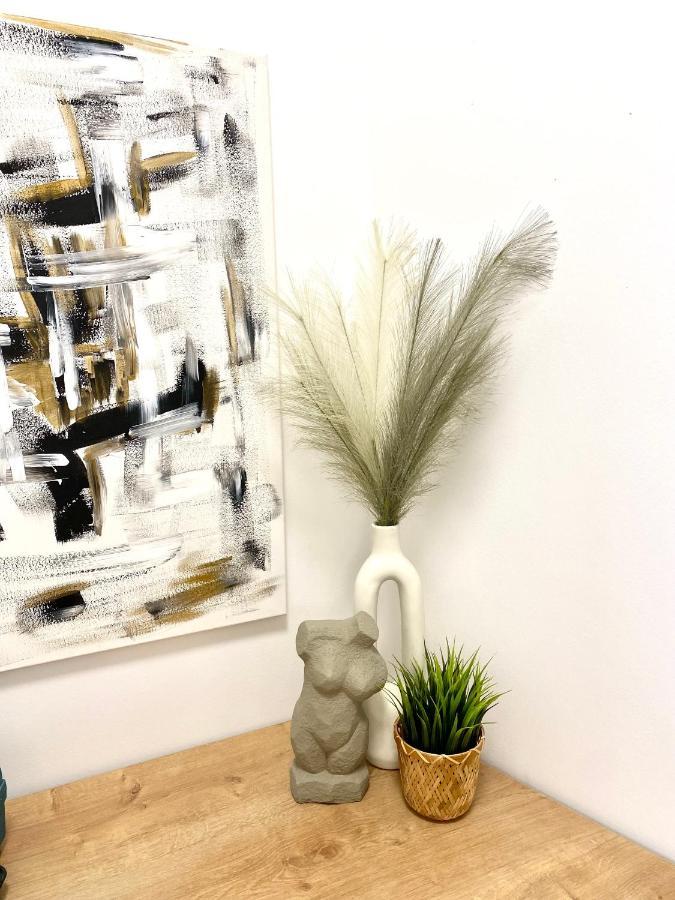 Brand New Design Studio Emerald - Old Town A/C Μπρατισλάβα Εξωτερικό φωτογραφία